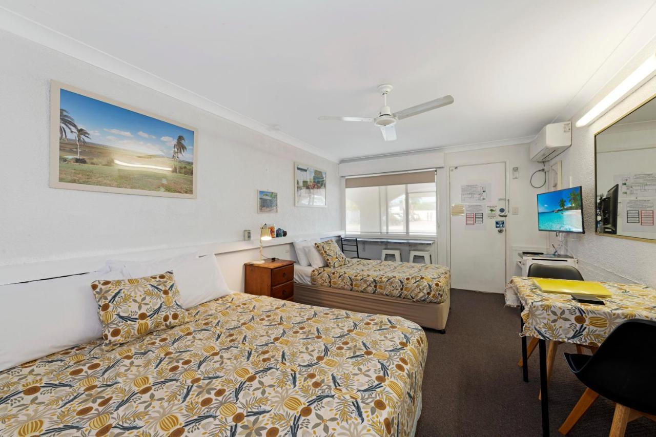 Bundaberg Coral Villa Motor Inn Екстер'єр фото
