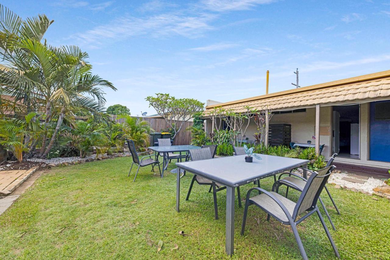 Bundaberg Coral Villa Motor Inn Екстер'єр фото