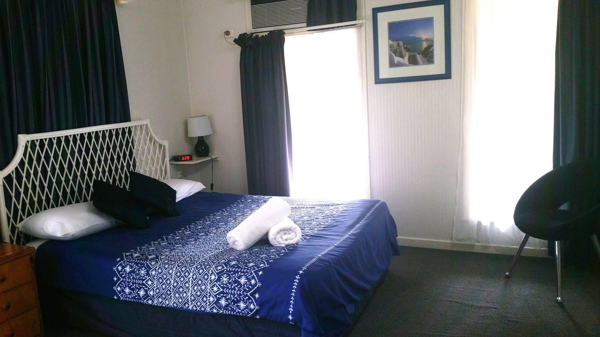 Bundaberg Coral Villa Motor Inn Екстер'єр фото