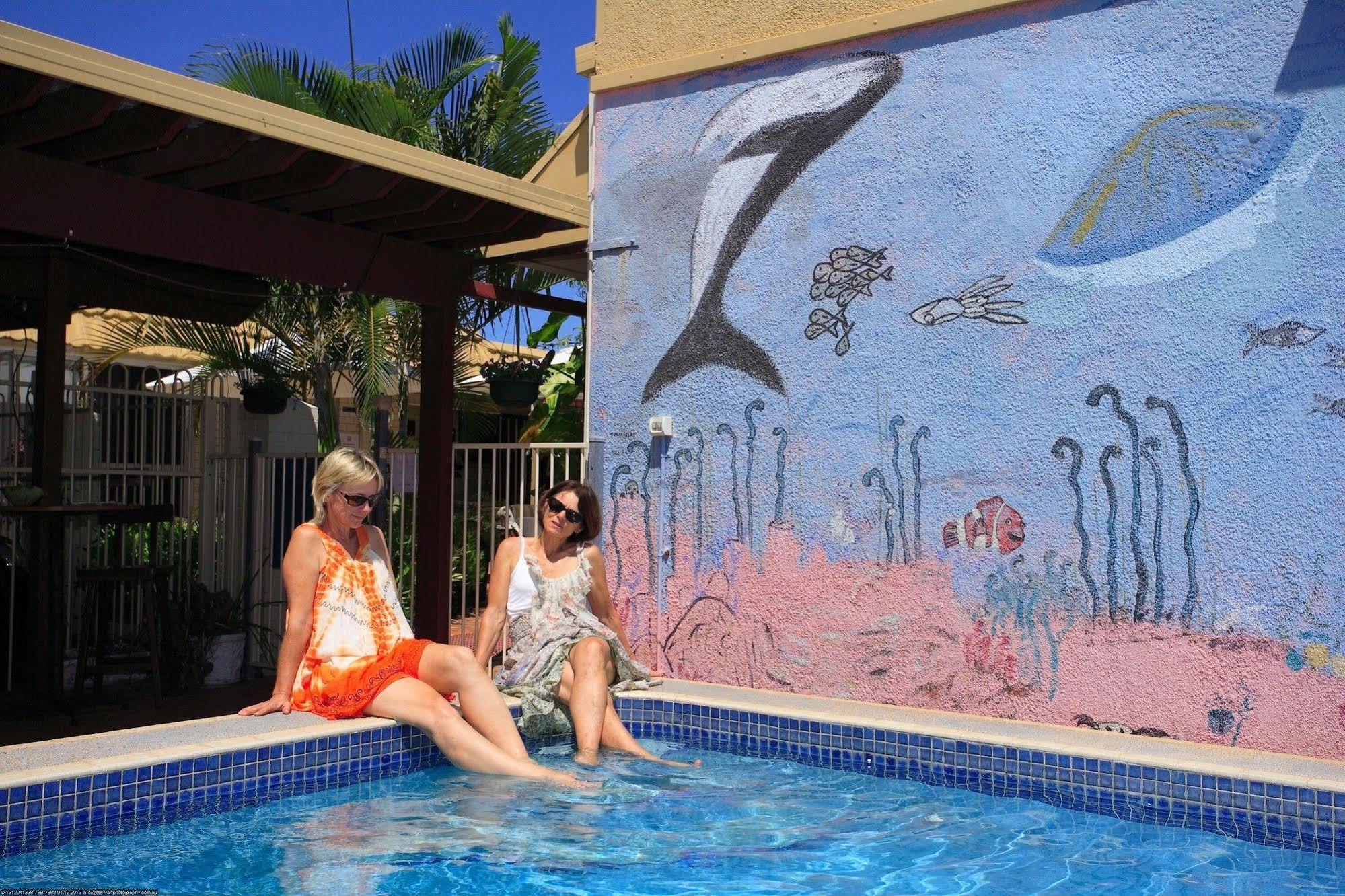 Bundaberg Coral Villa Motor Inn Екстер'єр фото