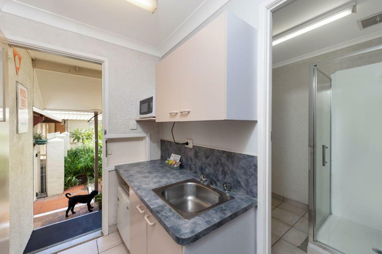 Bundaberg Coral Villa Motor Inn Екстер'єр фото